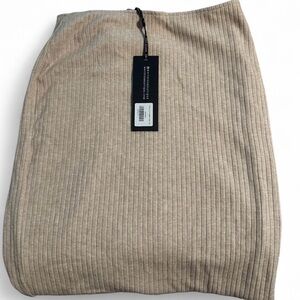 White Fox NWT L Skirt